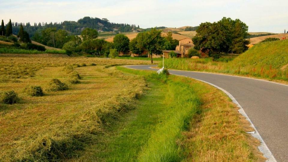 Agriturismo Podere Molino Peccioli المظهر الخارجي الصورة